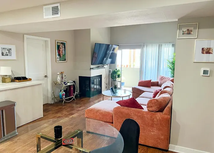 Charming West Hollywood Apartment